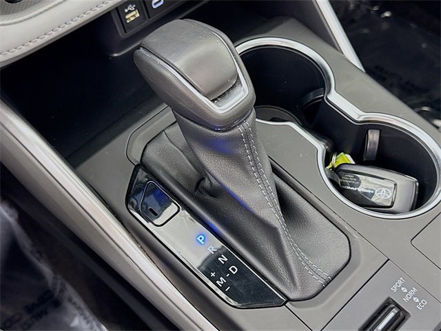 Certified 2023 Toyota Highlander XLE image 16