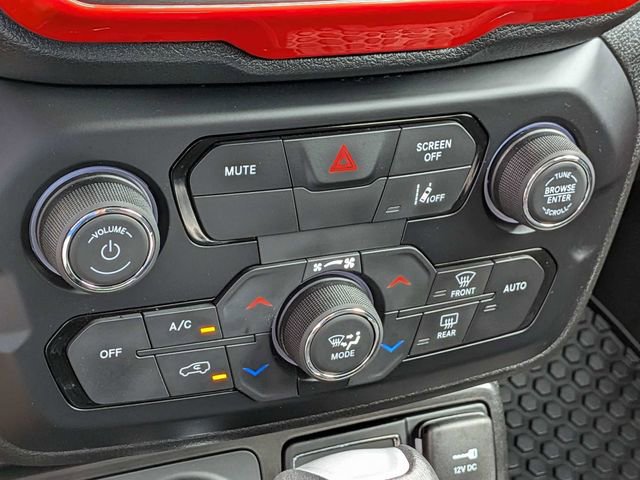 Used 2023 Jeep Renegade Trailhawk w/ Trailer Tow Group AWD/4WD image 20