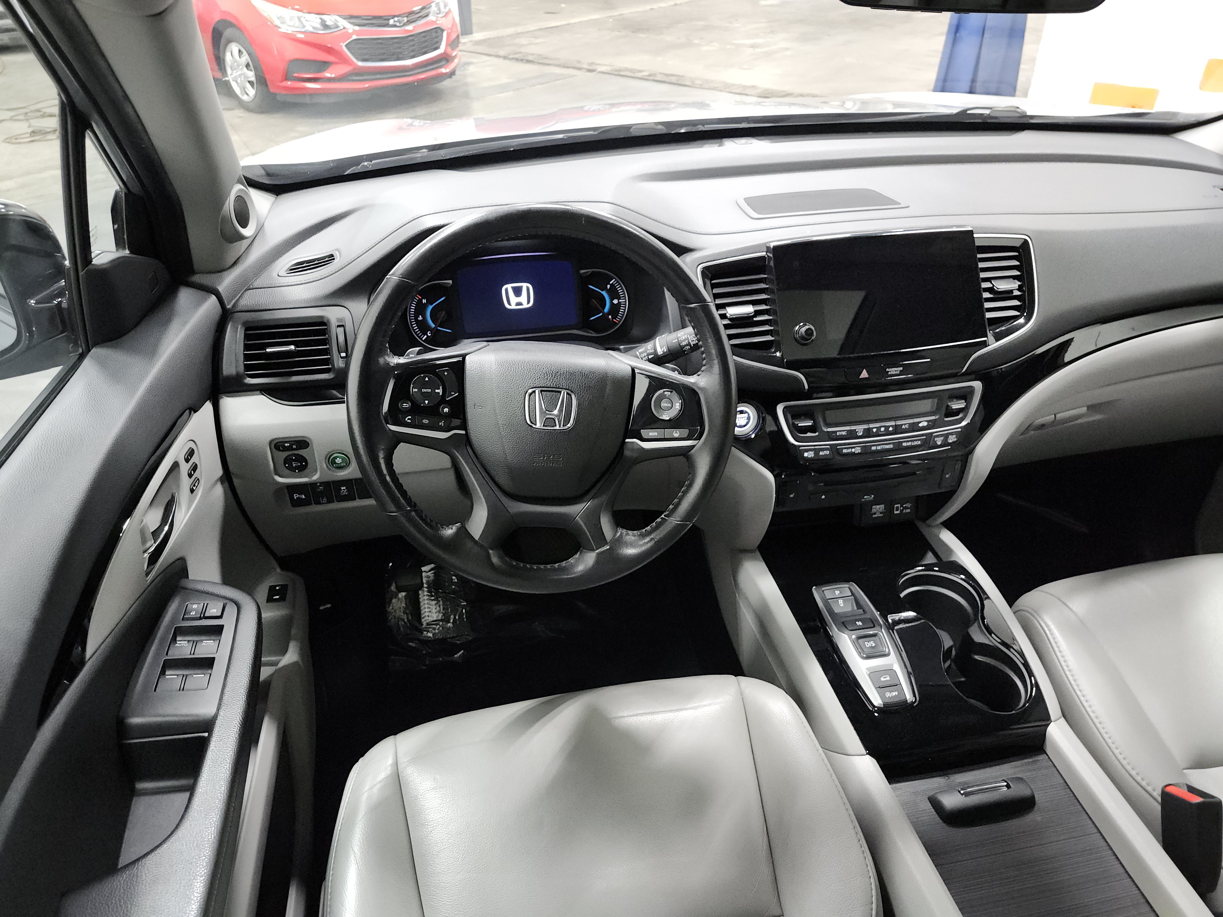 Used 2021 Honda Pilot Touring image 32