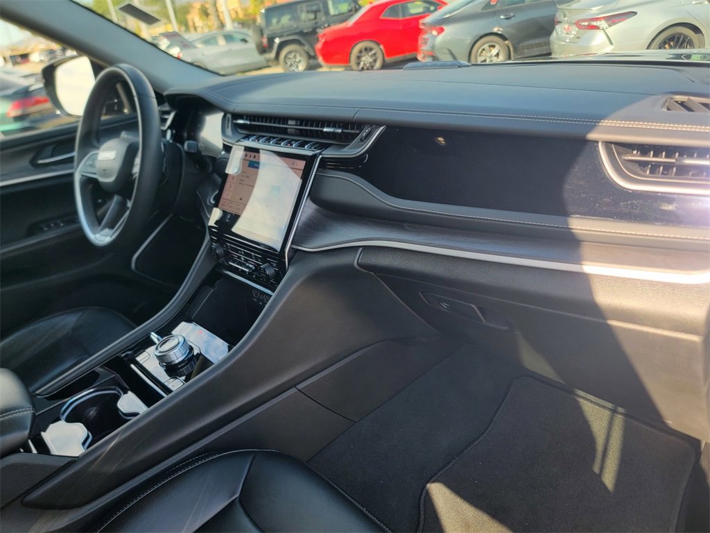 Used 2022 Jeep Grand Cherokee Limited 4xe image 22