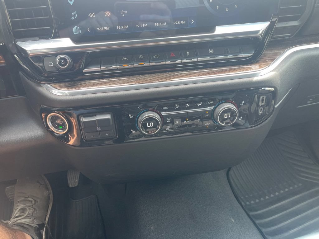 Used 2025 Chevrolet Silverado 1500 LT RWD image 18