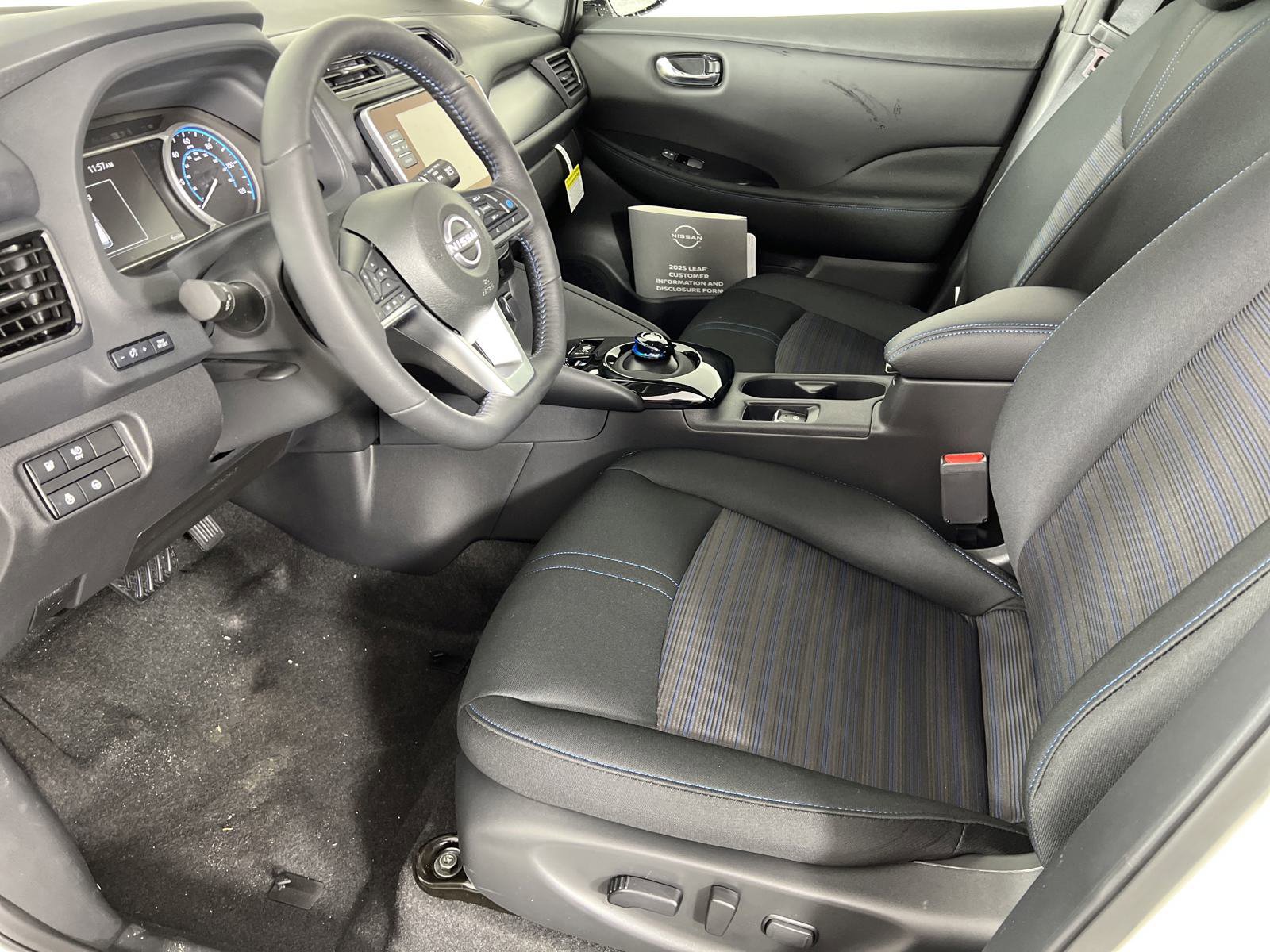 New 2025 Nissan Leaf SV Plus image 9