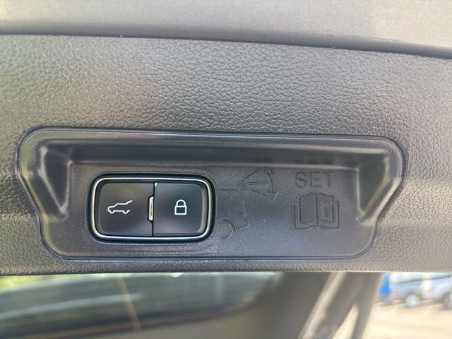 Used 2025 Ford Explorer ST-Line AWD/4WD image 6