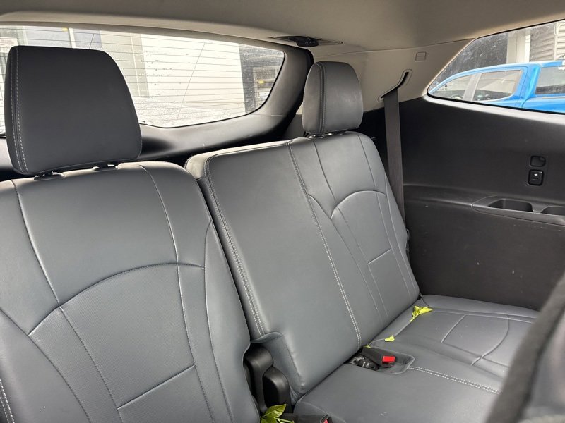 Used 2018 Buick Enclave Essence image 8