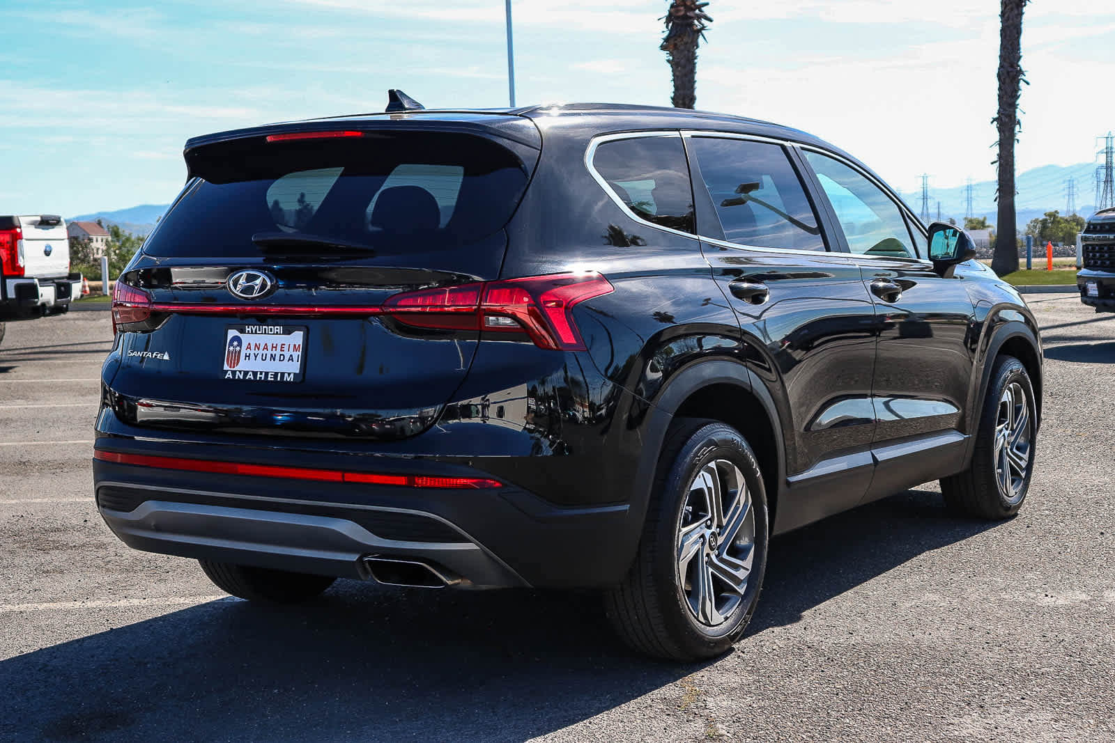 Used 2023 Hyundai Santa Fe SE image 6