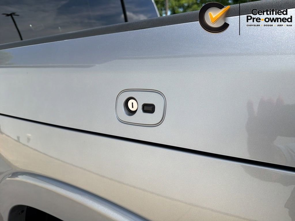 Used 2025 RAM 1500 Limited AWD/4WD image 25