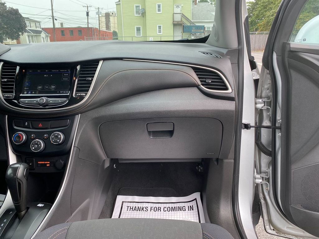 Used 2019 Chevrolet Trax LS image 27