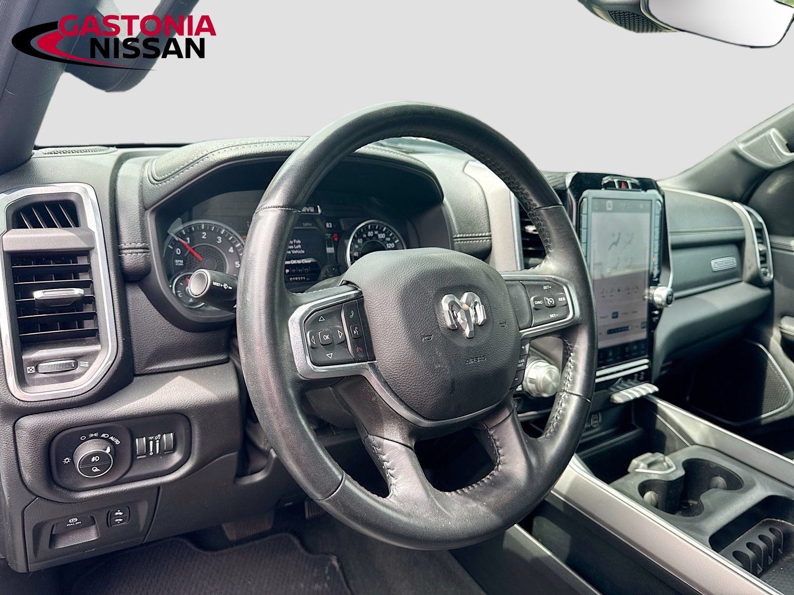 Used 2023 RAM 1500 Laramie AWD/4WD image 11