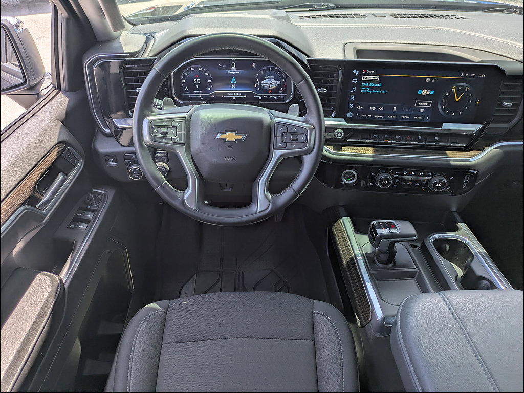 Used 2023 Chevrolet Silverado 1500 LT AWD/4WD image 17