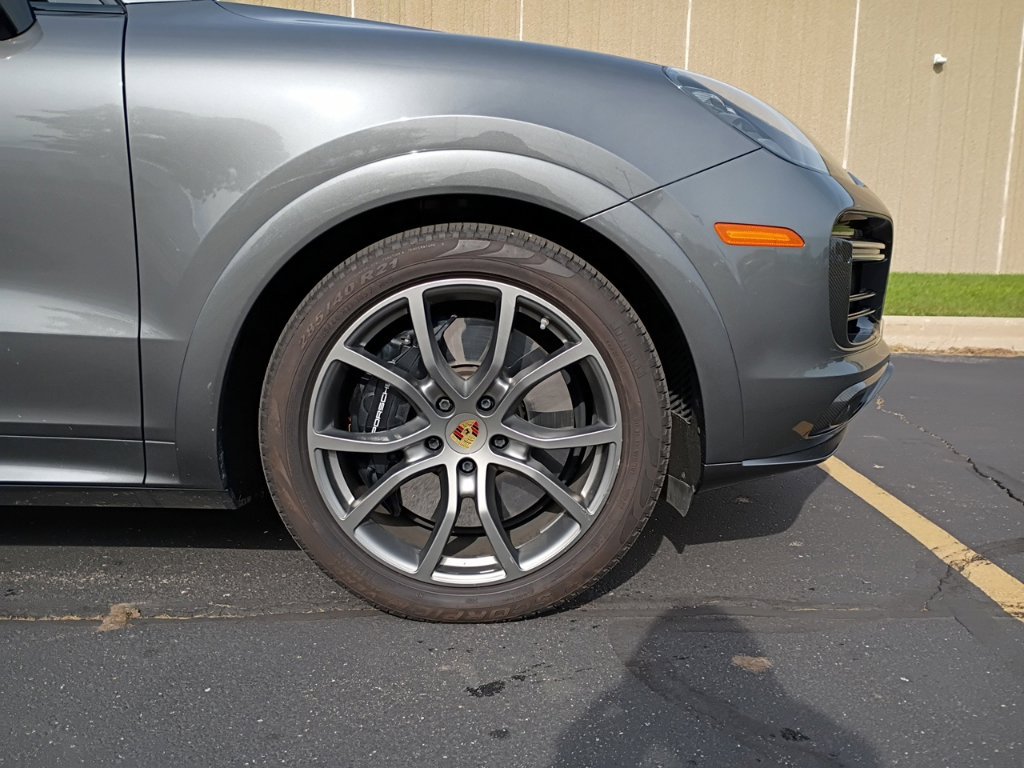 Certified 2022 Porsche Cayenne Turbo AWD/4WD image 7