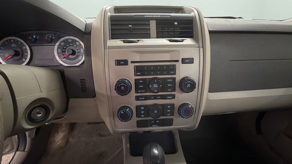 Used 2011 Ford Escape XLT image 14