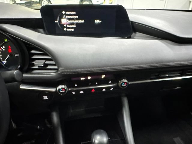 Used 2019 MAZDA MAZDA3 Sedan w/ Premium Package FWD image 18
