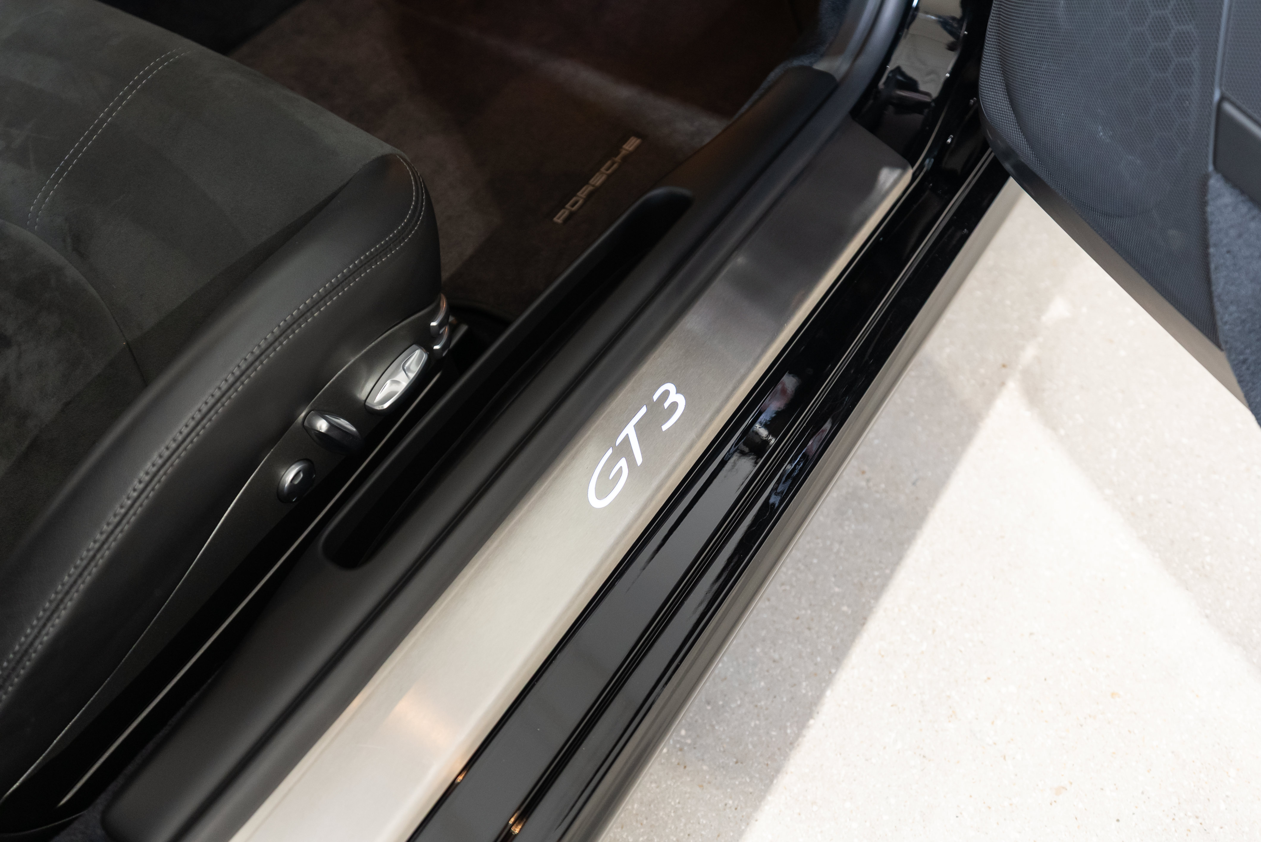 Used 2010 Porsche 911 GT3 RWD image 79