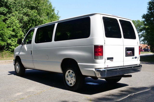Used 2014 Ford E-350 and Econoline 350 XLT RWD image 14