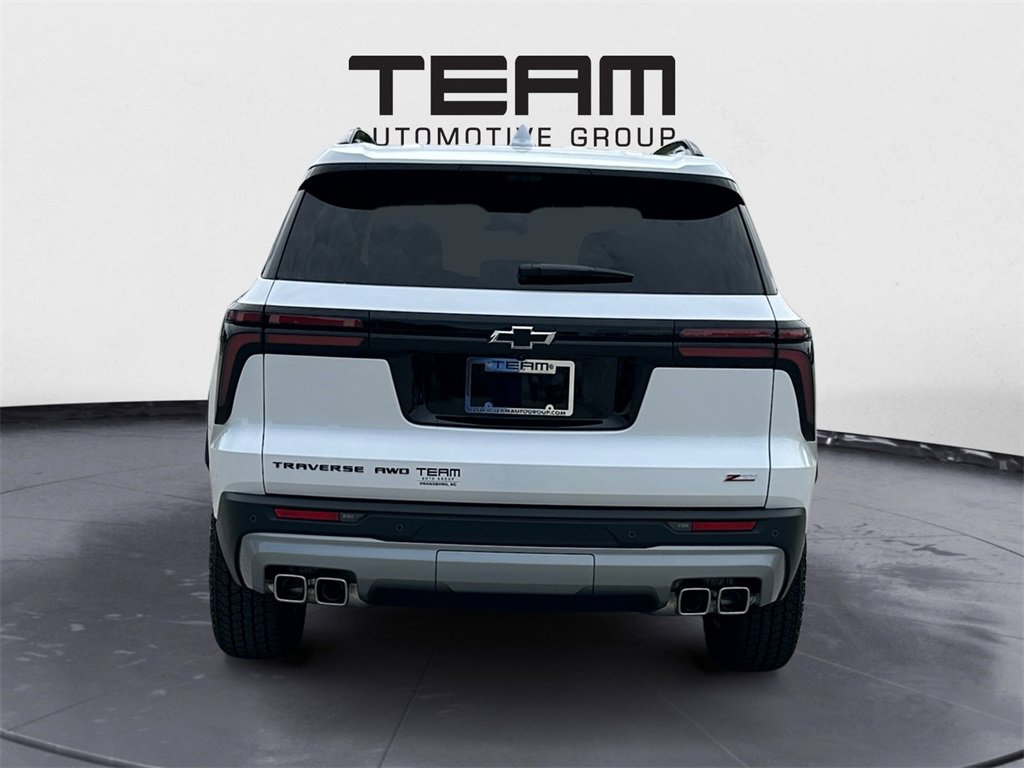 Used 2025 Chevrolet Traverse Z71 w/ Enhanced Driving Package image 6