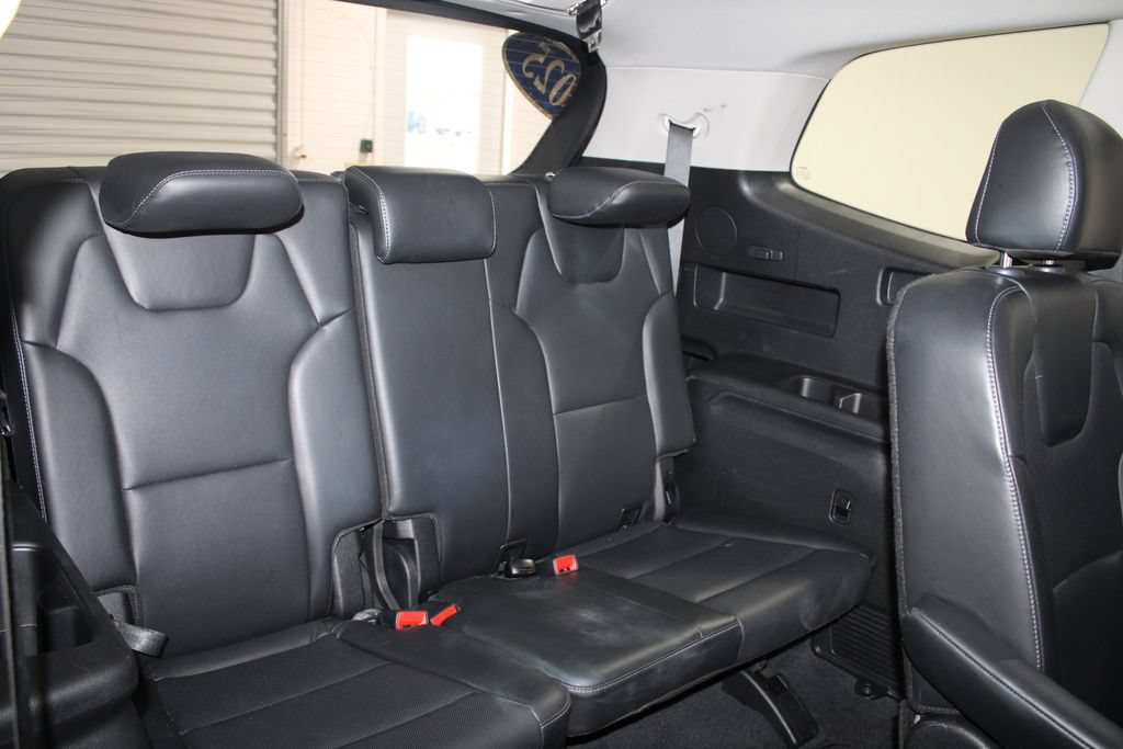 Used 2025 Kia Telluride S FWD image 29
