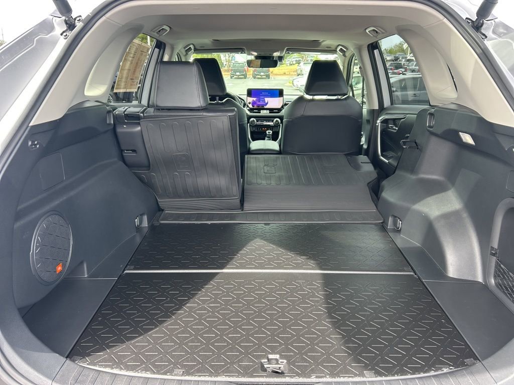 Used 2024 Toyota RAV4 Limited w/ Advanced Technology Package image 16