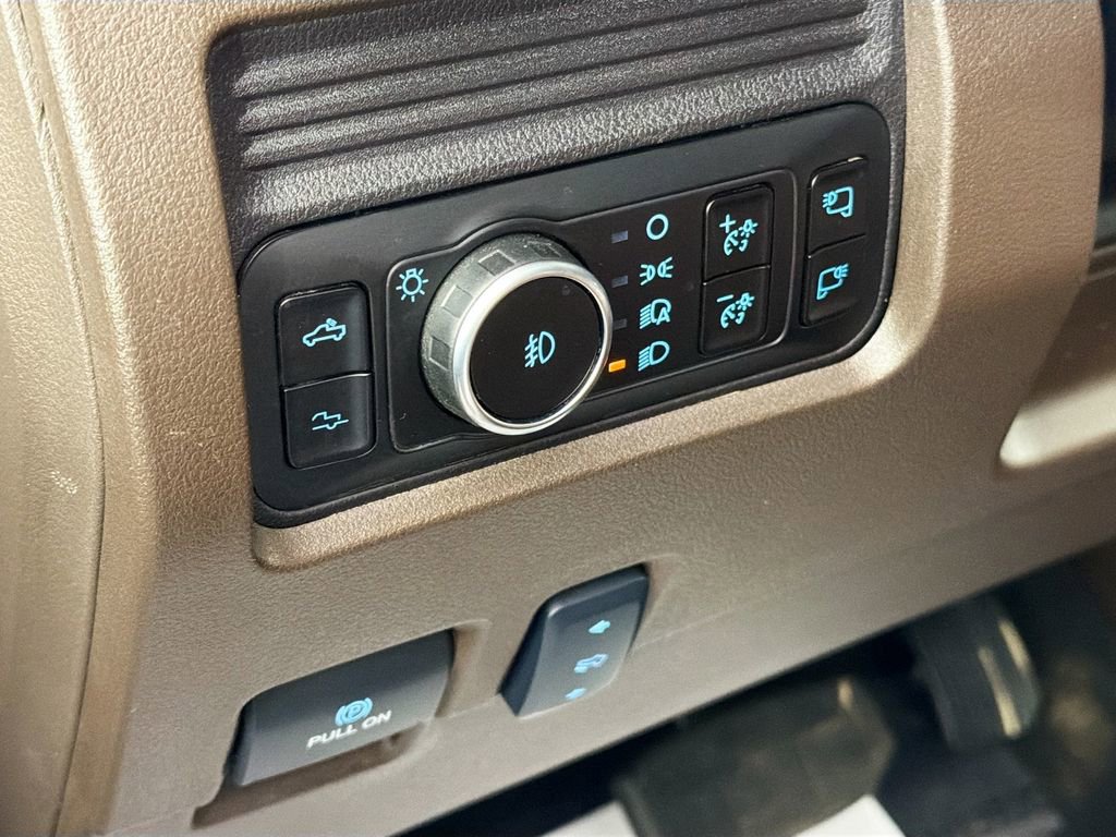 Used 2025 Ford F450 King Ranch w/ Camper Package image 10