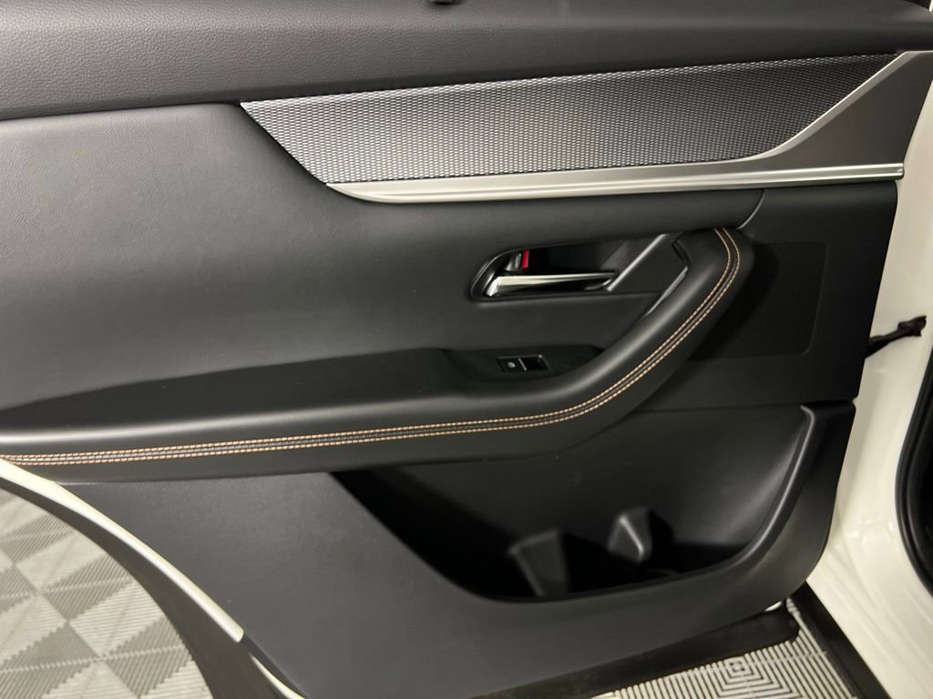 Used 2024 MAZDA CX-90 3.3 Turbo w/ Premium Package image 28