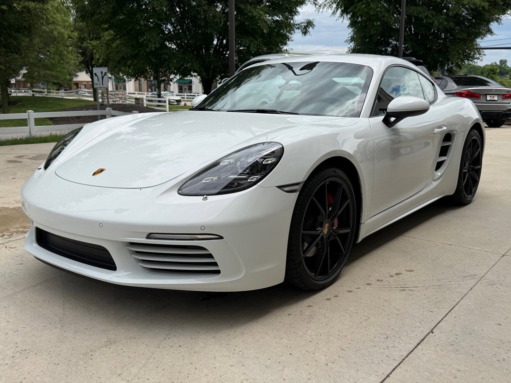 Used 2024 Porsche 718 Cayman S RWD image 5