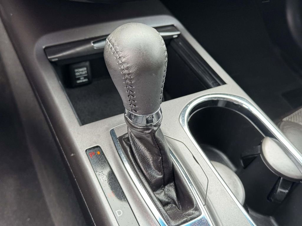 Used 2015 Acura RDX AWD w/ Technology Package image 32