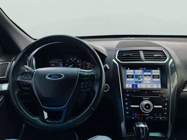 Used 2018 Ford Explorer Limited image 29