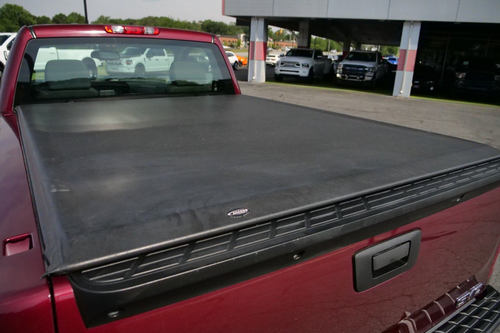 Used 2009 GMC Sierra 1500 W/T AWD/4WD image 11