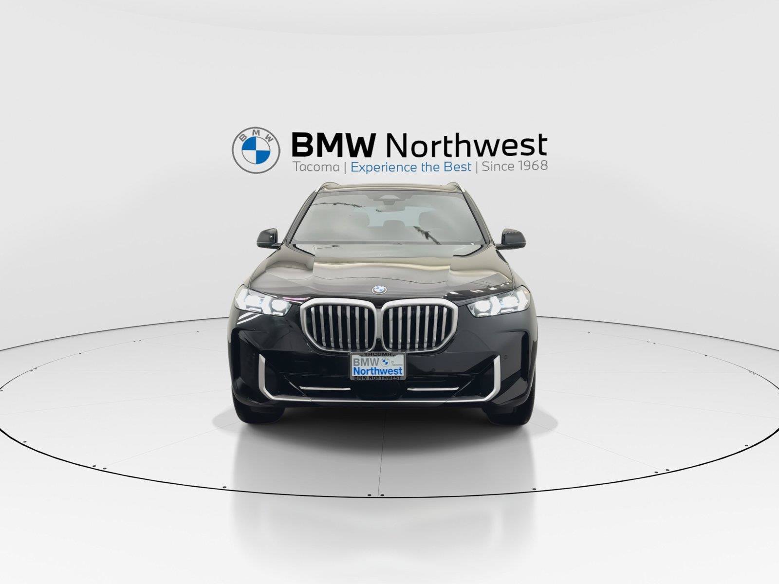 Used 2024 BMW X5 xDrive40i w/ Premium Package AWD/4WD image 8