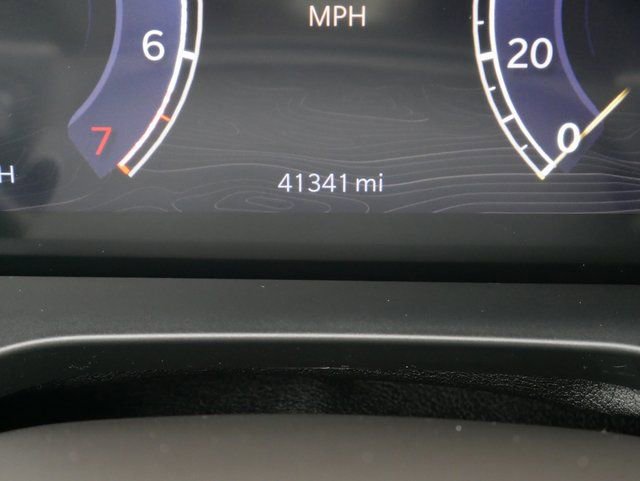 Used 2023 Jeep Grand Cherokee Altitude image 30