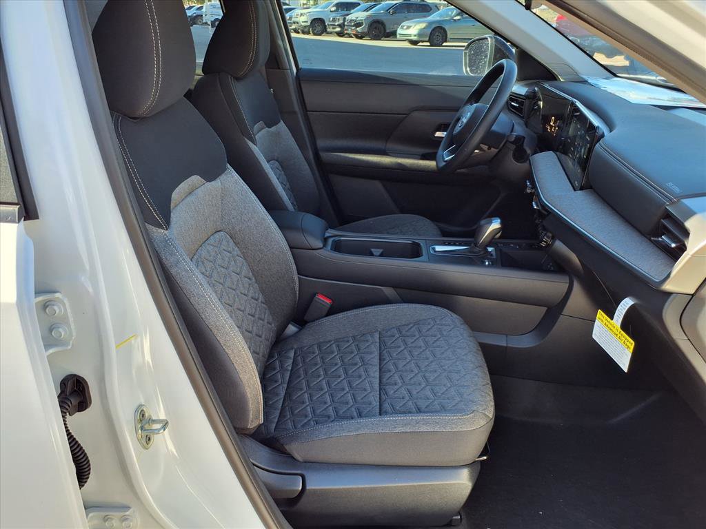 New 2026 Nissan Kicks SV w/ Illumination Package image 14