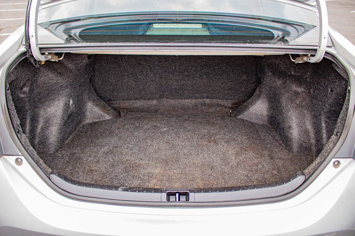Used 2018 Toyota Corolla SE image 16