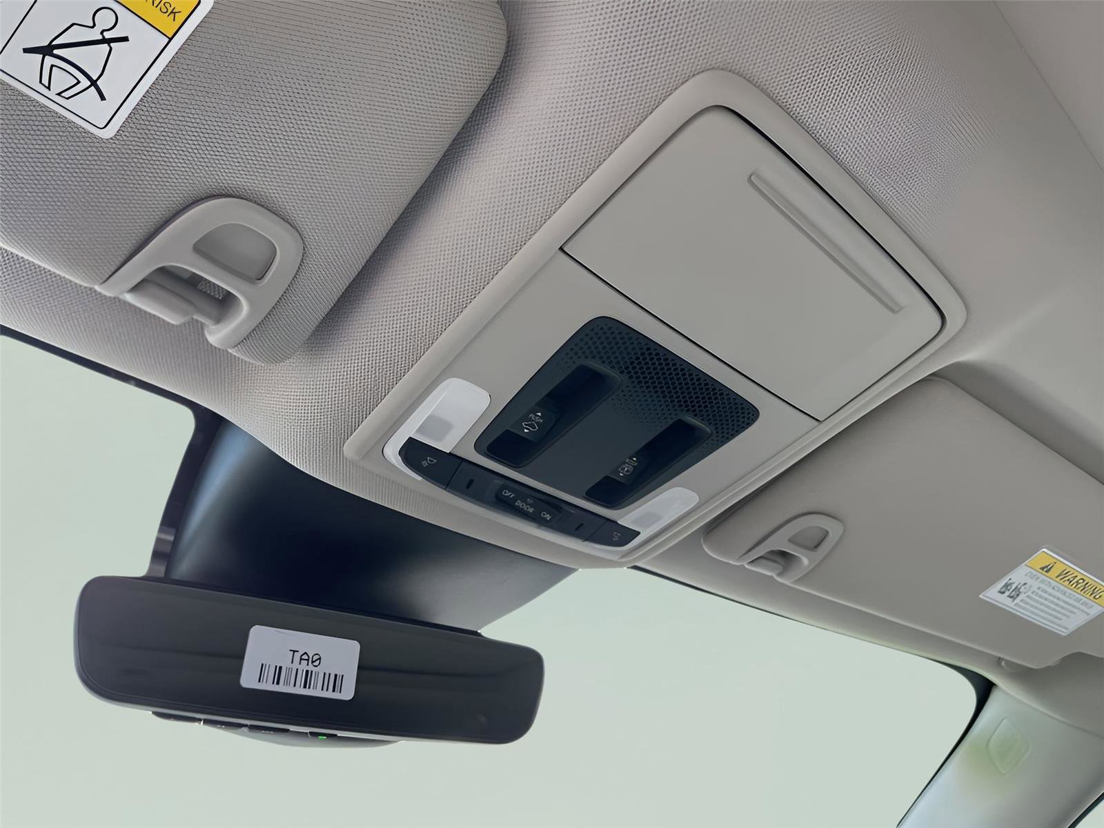 Used 2025 Honda Pilot Elite image 34