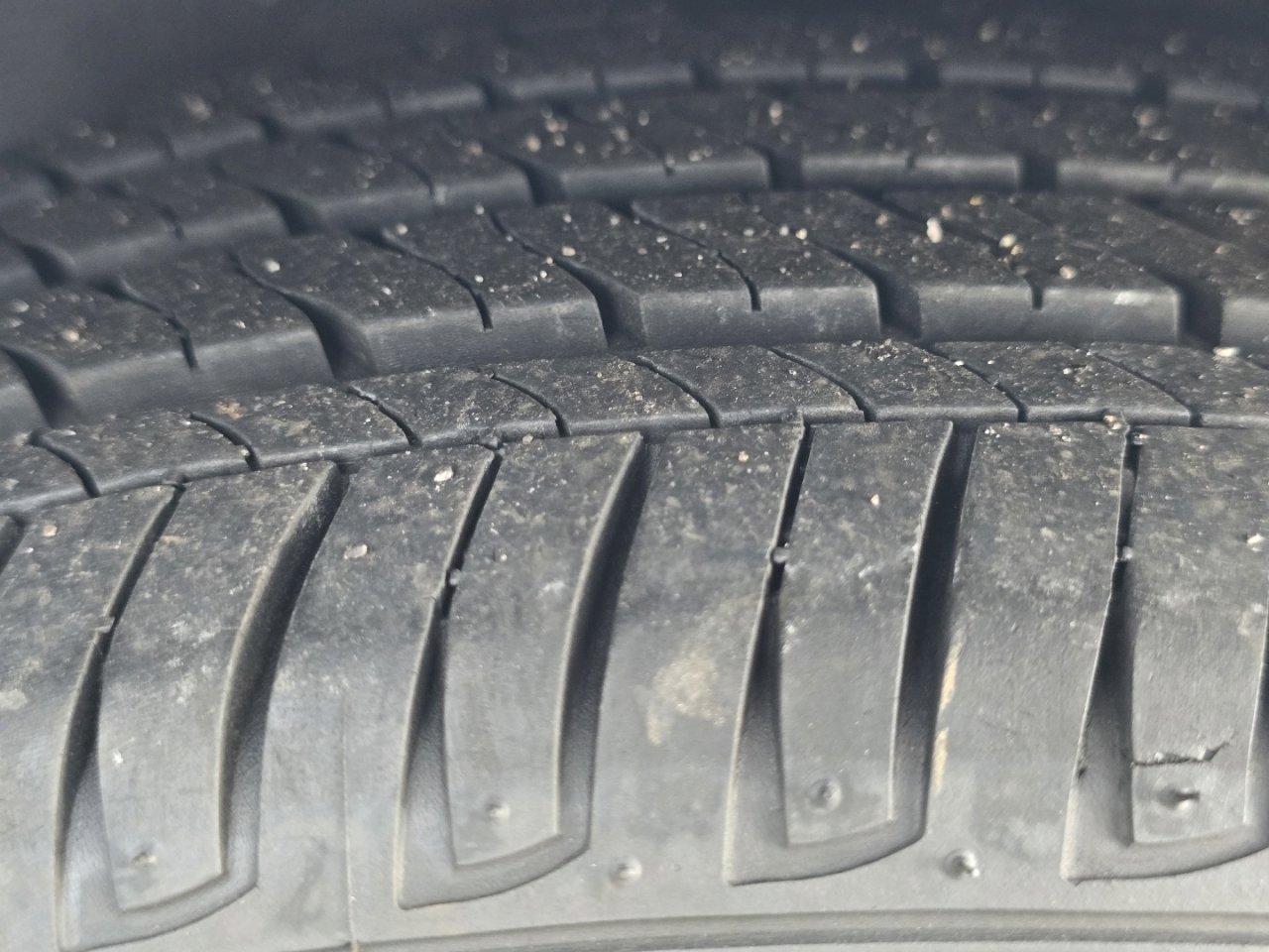 Used 2025 Toyota Camry LE image 12