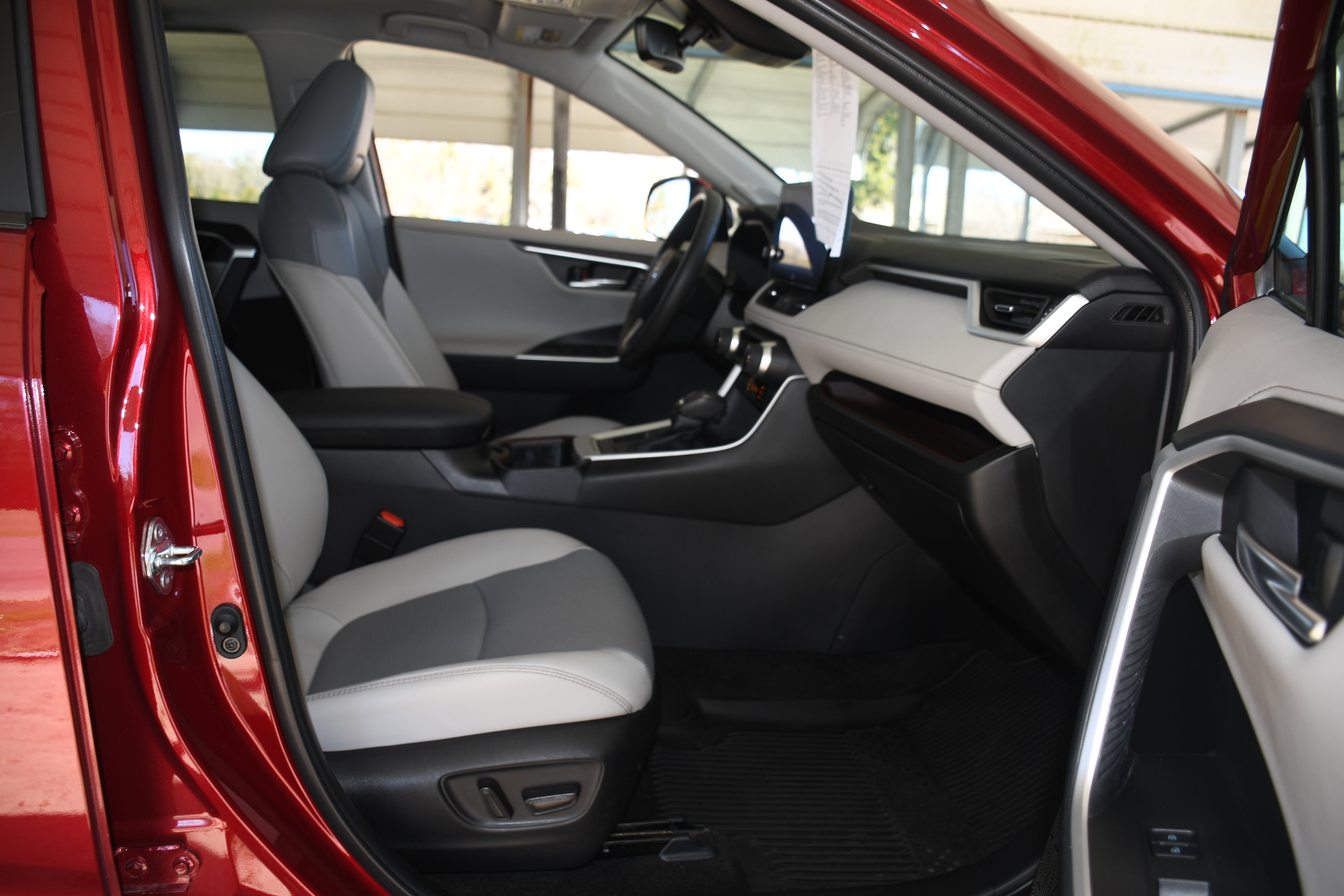 Used 2023 Toyota RAV4 Limited w/ Limited Grade Weather Package image 23