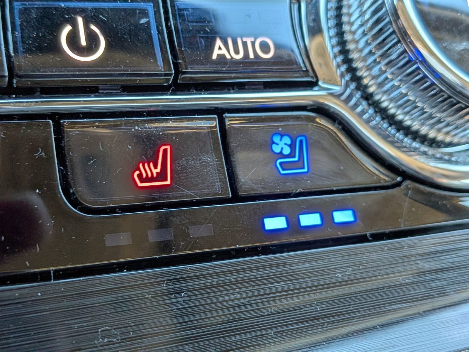 Certified 2023 Lincoln Nautilus Reserve w/ Equipment Group 202A image 25