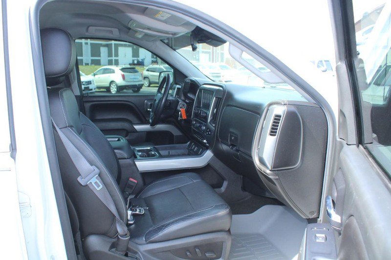 Used 2015 Chevrolet Silverado 1500 LTZ Z71 w/ LTZ Plus Package image 11