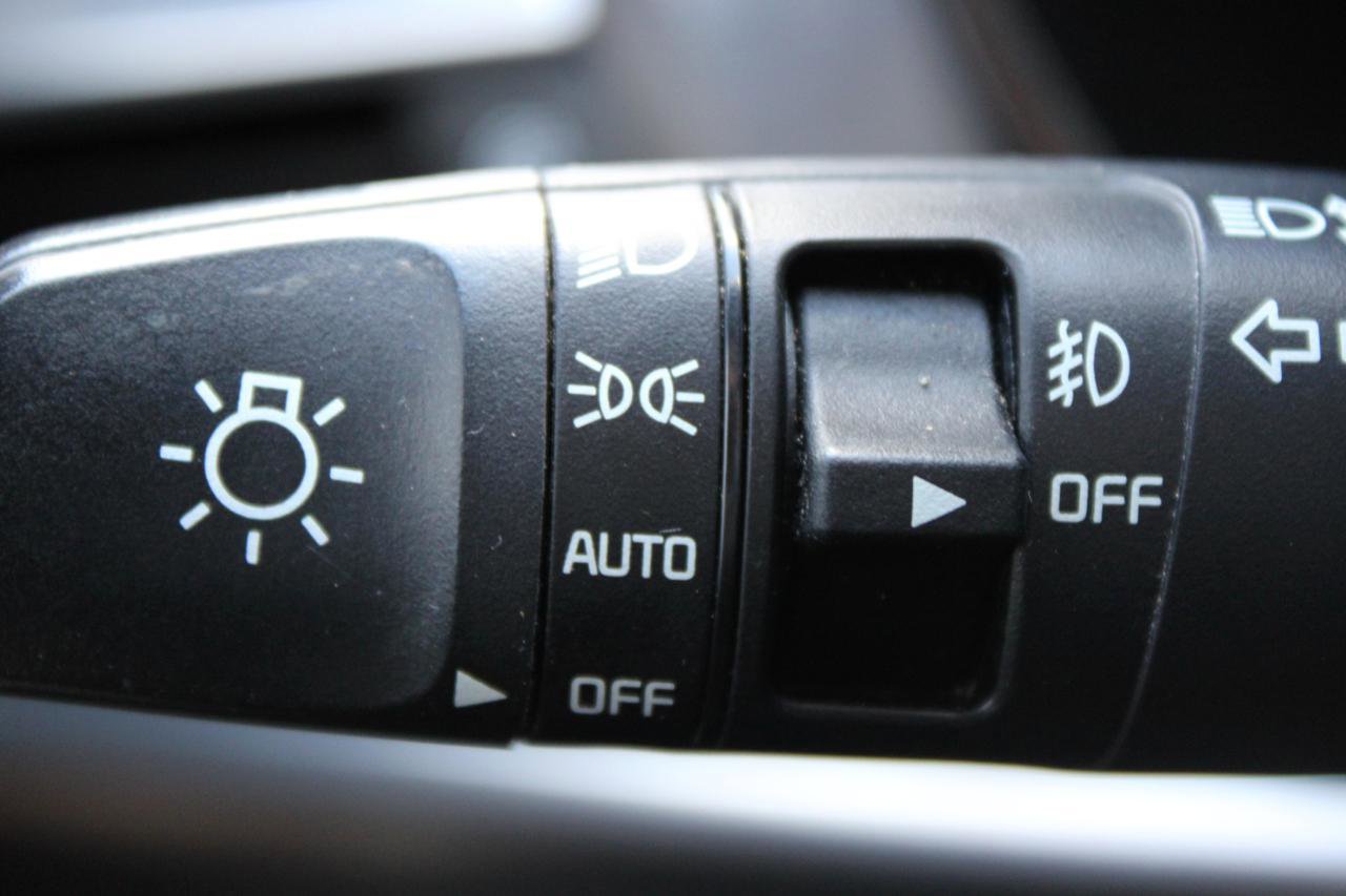 Used 2022 Kia Telluride SX w/ SX Prestige Package image 27