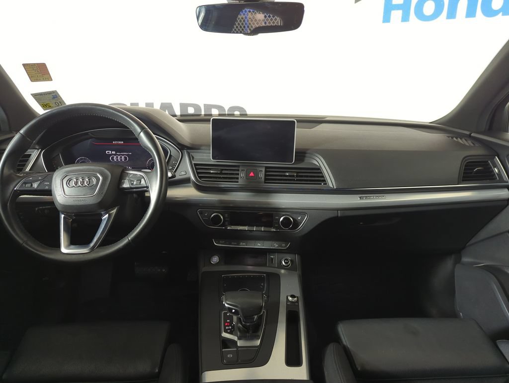 Used 2020 Audi Q5 2.0T Titanium Premium Plus w/ Premium Plus Package AWD/4WD image 10