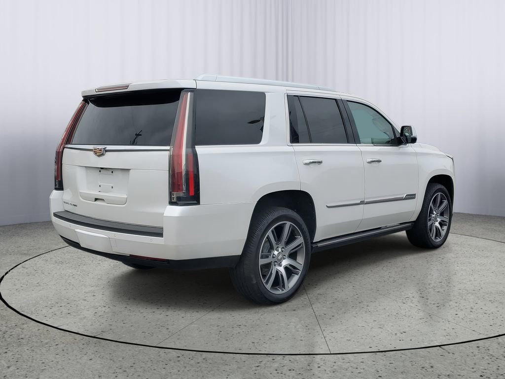 Used 2016 Cadillac Escalade Premium image 3