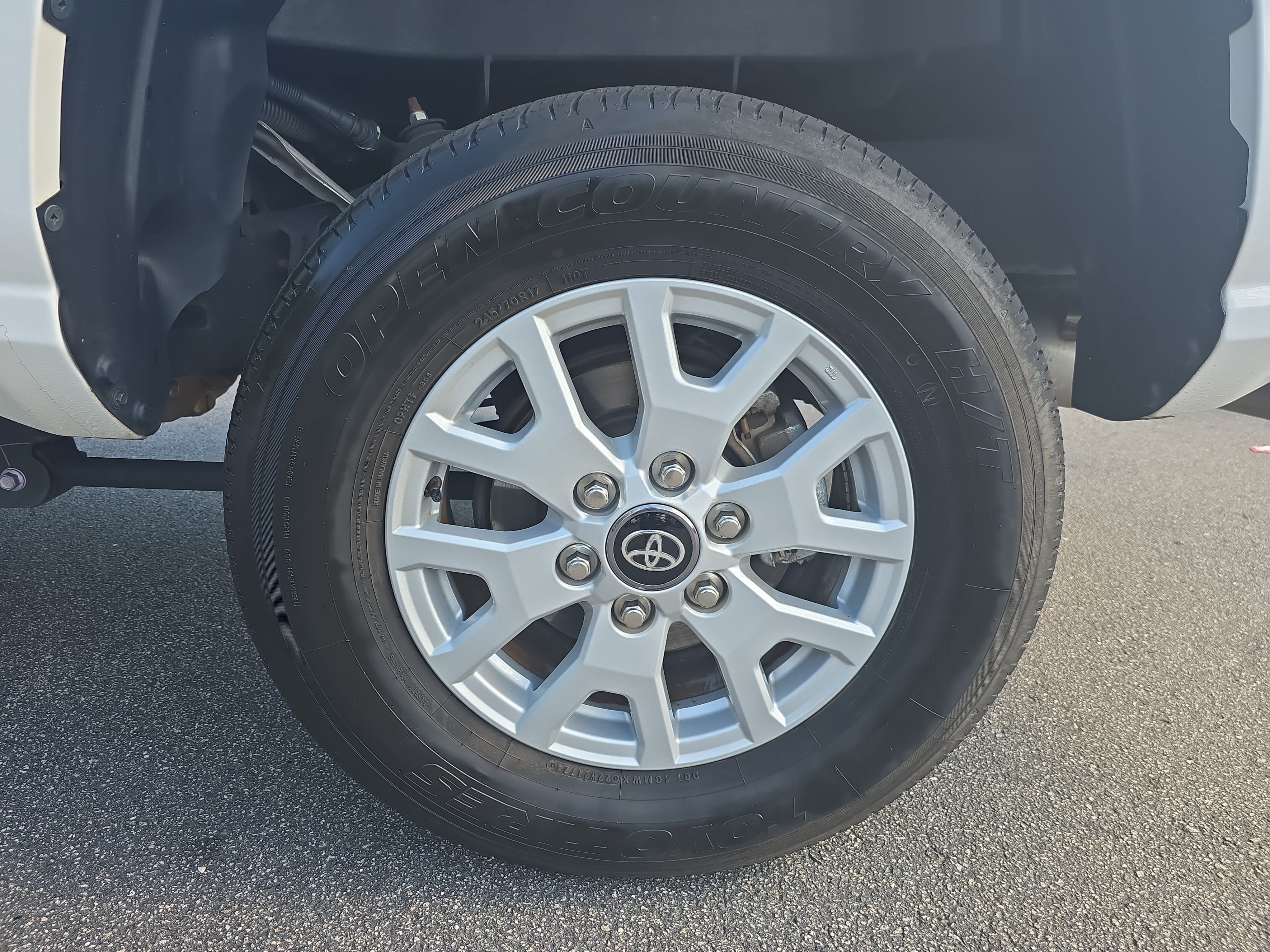 Used 2024 Toyota Tacoma SR5 RWD image 26