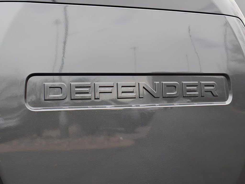 New 2026 Land Rover Defender 110 S AWD/4WD image 8
