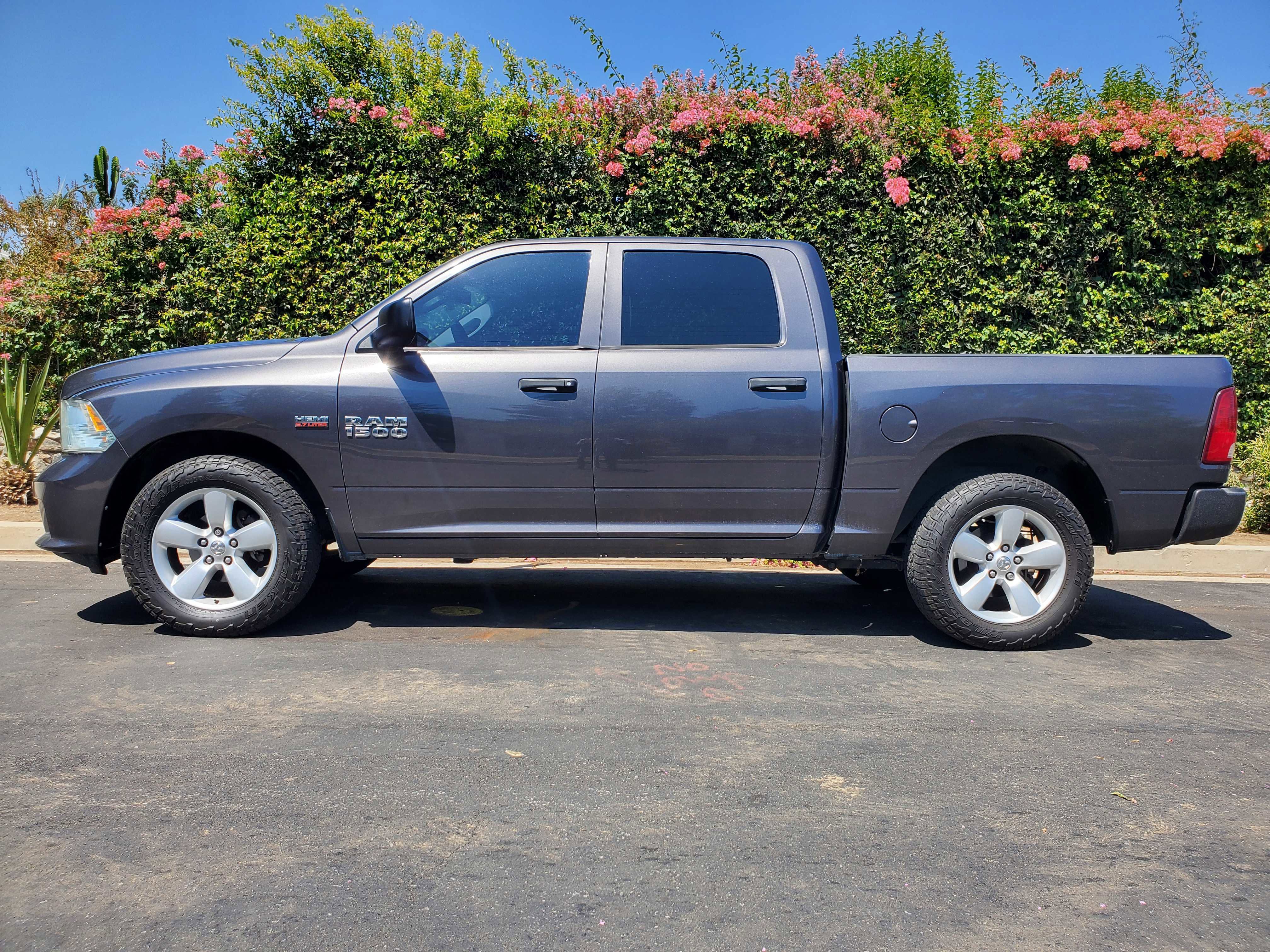 Used 2014 RAM 1500 Express image 7