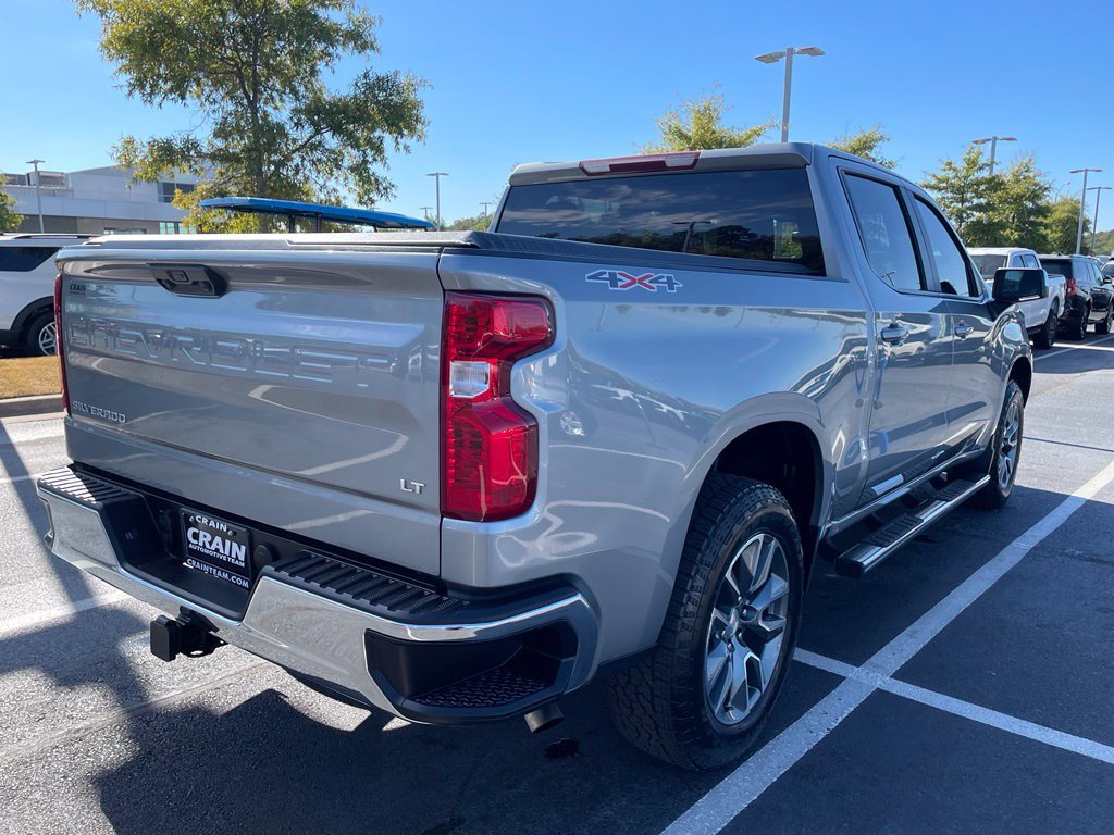 Used 2025 Chevrolet Silverado 1500 LT AWD/4WD image 7