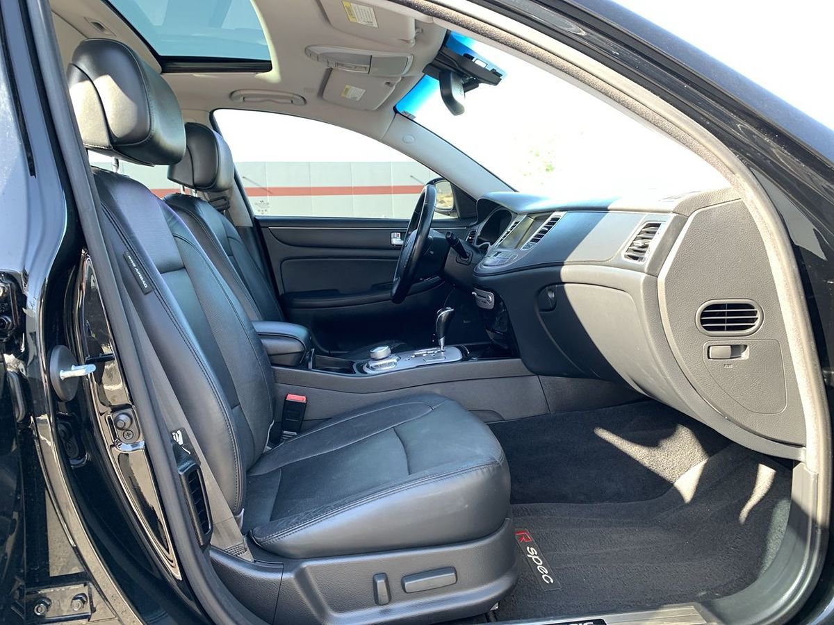 Used 2012 Hyundai Genesis 5.0 R-Spec RWD image 32