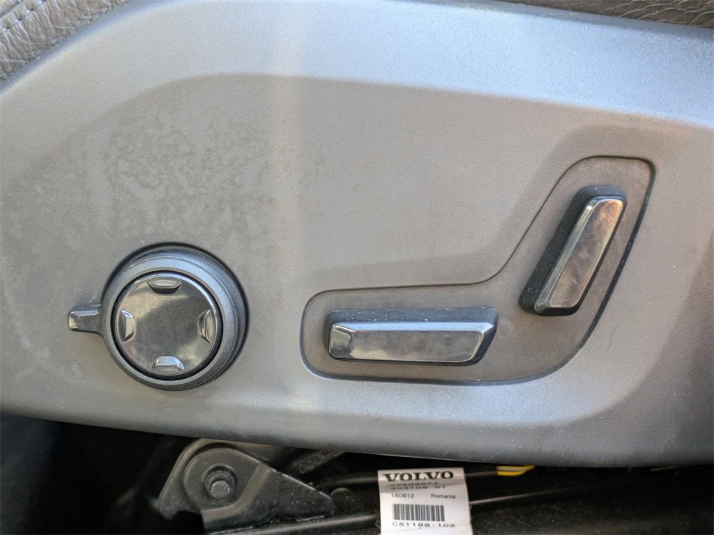 Used 2019 Volvo XC60 T5 Inscription w/ Protection Package Premier image 25