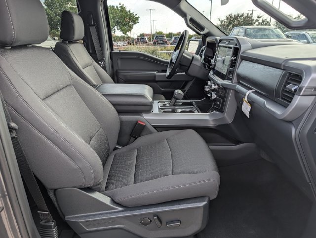 Used 2026 Ford F150 XLT w/ Equipment Group 302A MID AWD/4WD image 31