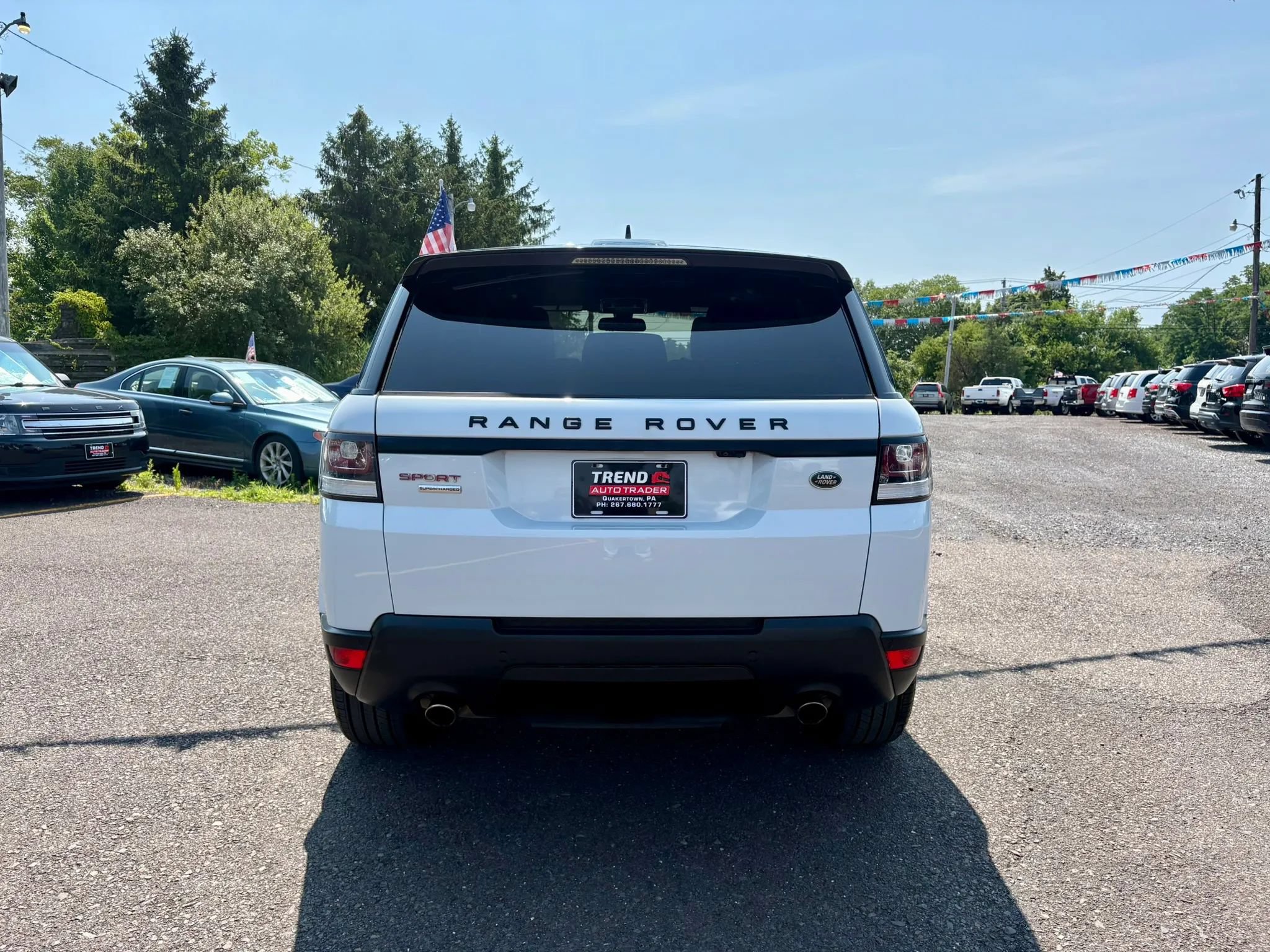 Used 2016 Land Rover Range Rover Sport Supercharged AWD/4WD image 4