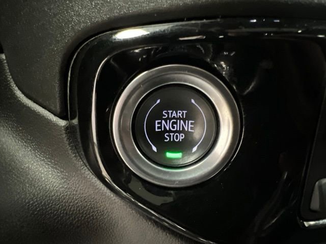 Used 2025 GMC Sierra 3500 SLT w/ SLT Premium Package image 29