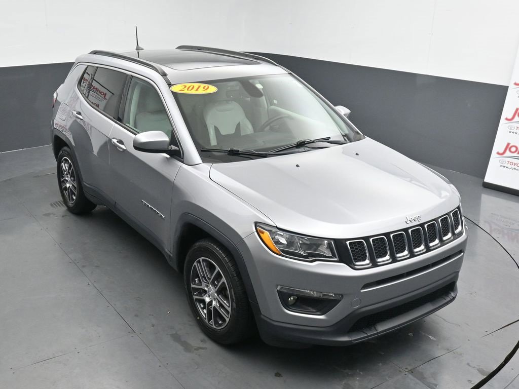 Used 2019 Jeep Compass Latitude w/ Popular Equipment Group image 29