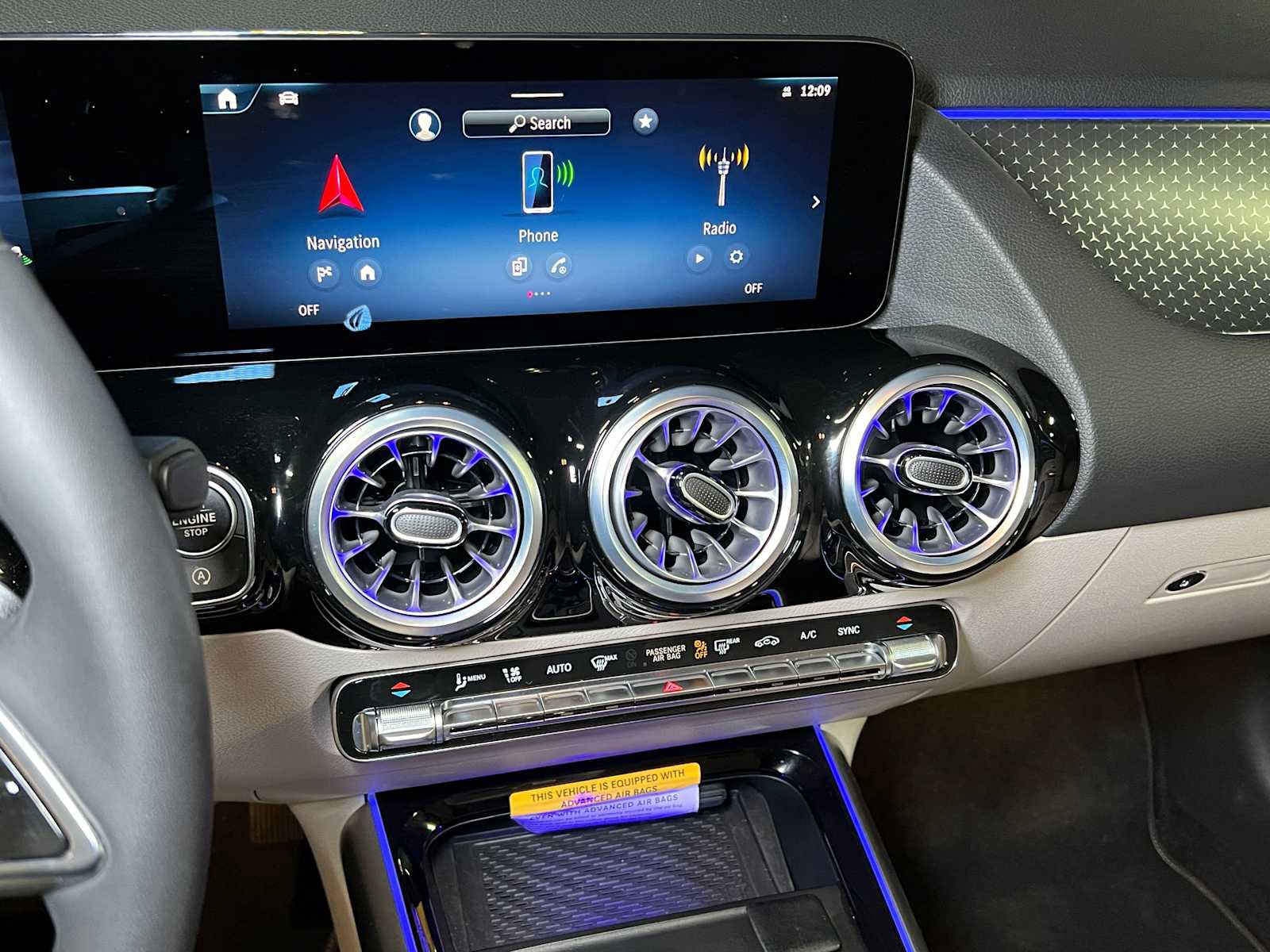 Certified 2025 Mercedes-Benz GLA 250 4MATIC image 27